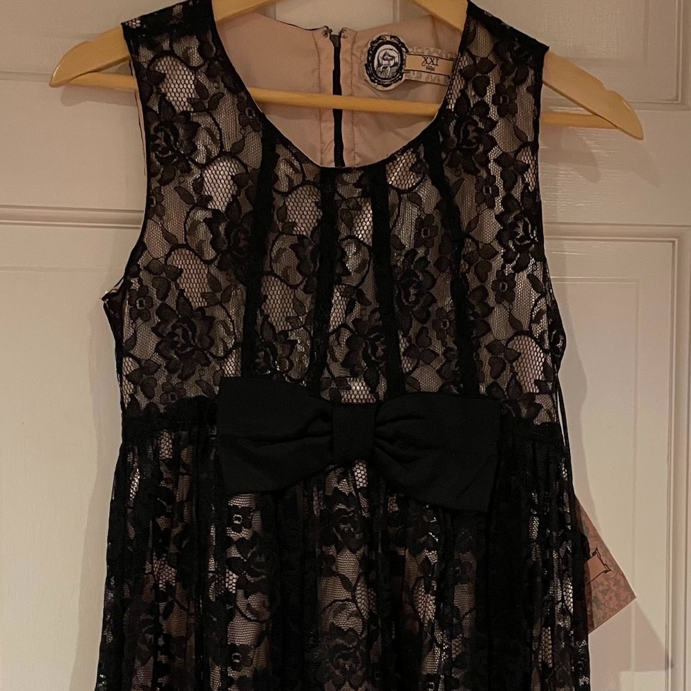 NWT Forever 21 Black Lace Dress Size S